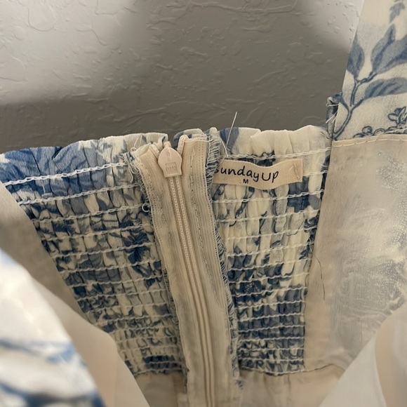 Sunday Up reformation inspired dress - Picture 5 of 7